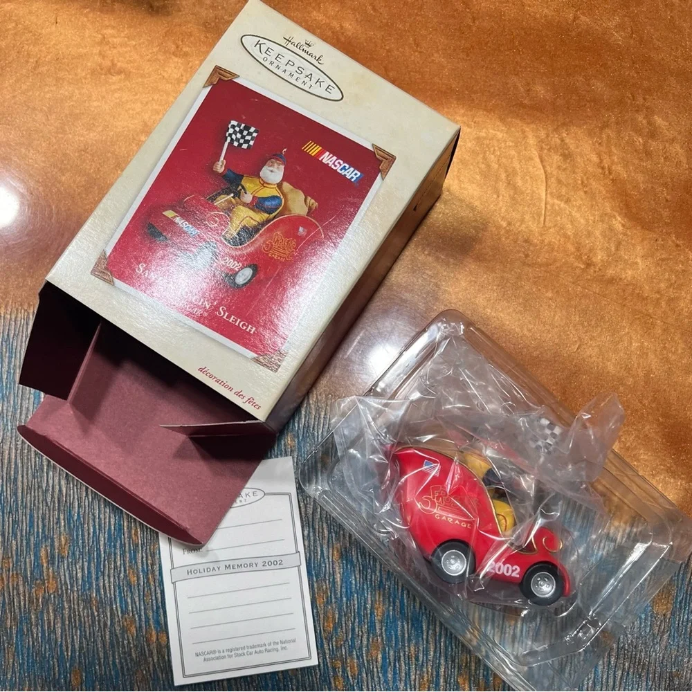 Hallmark keepsake santa